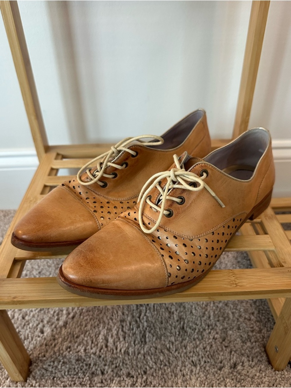 Johnston & Murphy Women’s Leather Oxford Loafers